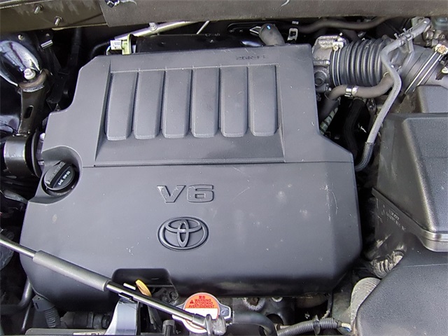 used 2016 Toyota Highlander car, priced at $18,811