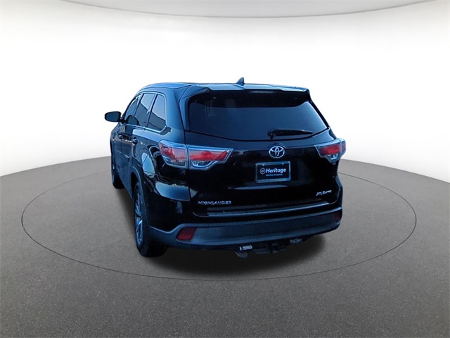 used 2016 Toyota Highlander car, priced at $18,811
