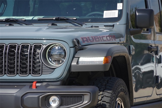 2025 Jeep Gladiator Rubicon photo 3