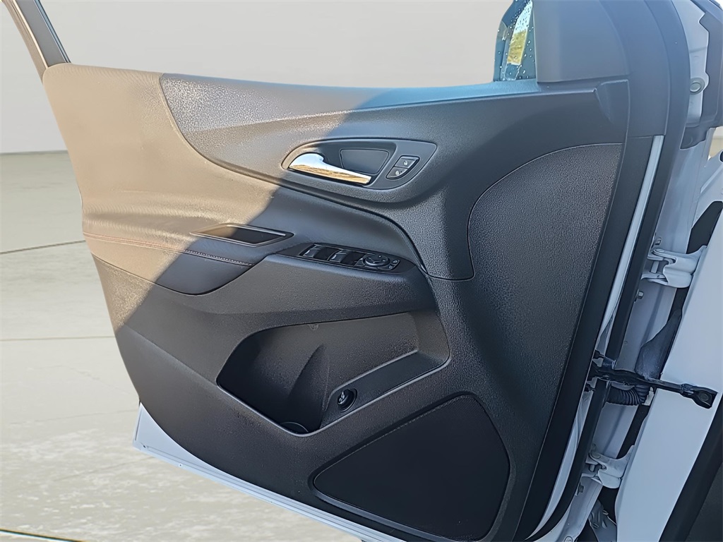 2023 Chevrolet Equinox RS photo 4