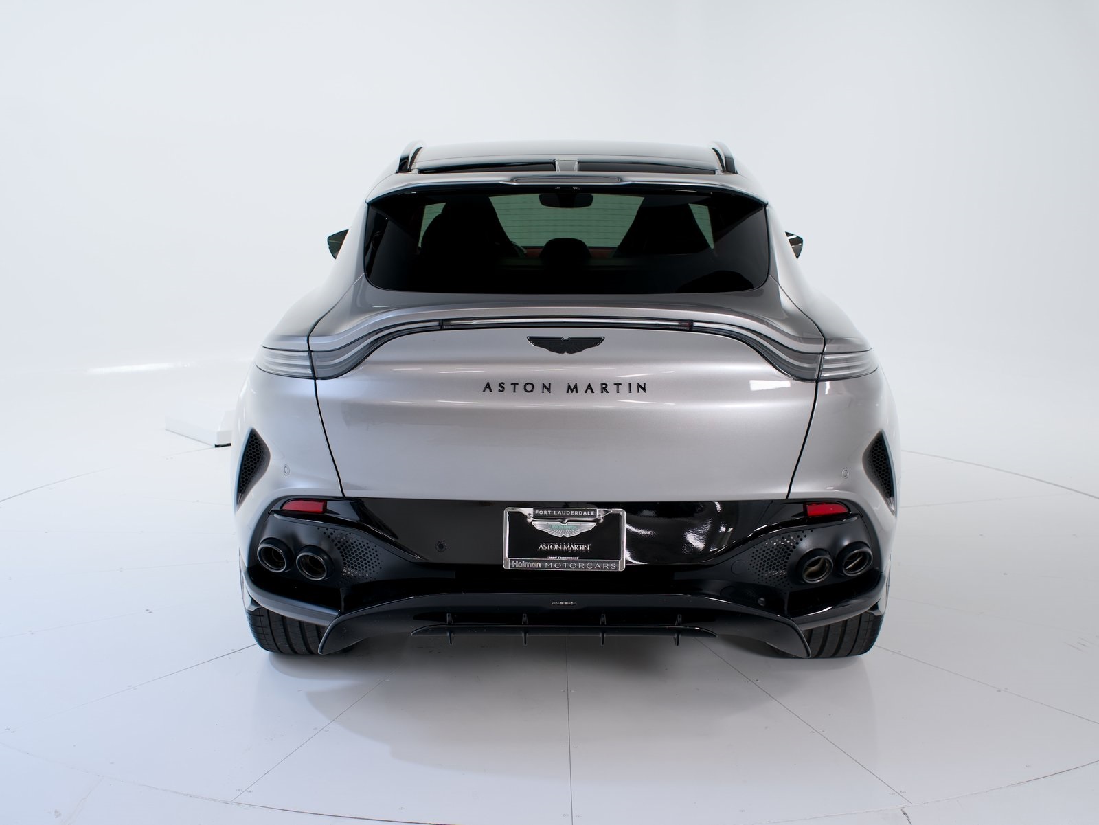 2025 Aston Martin DBX AM8 DBX707 photo 3