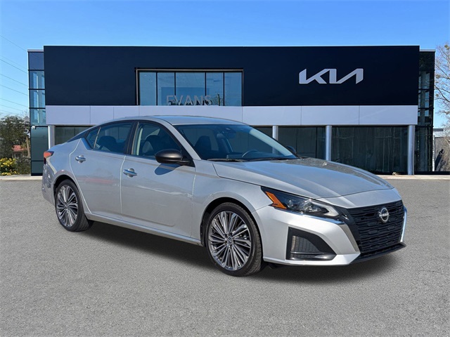 2024 Nissan Altima SV