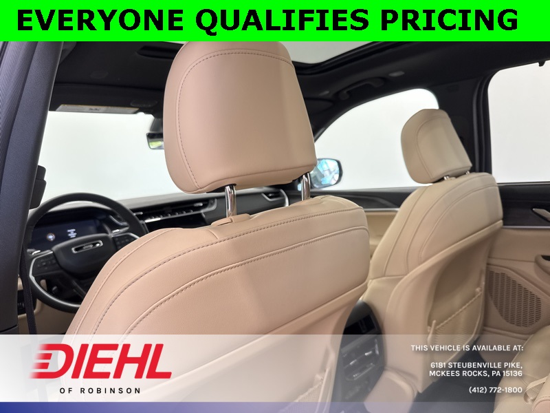 2025 Jeep Grand Cherokee Limited photo 10