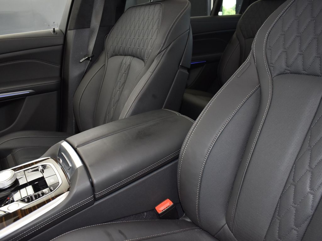 2024 Black Sapphire Metallic BMW X7 M60i AWD SUV