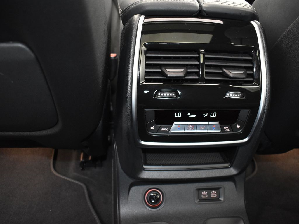 2024 Black Sapphire Metallic BMW X7 M60i AWD SUV