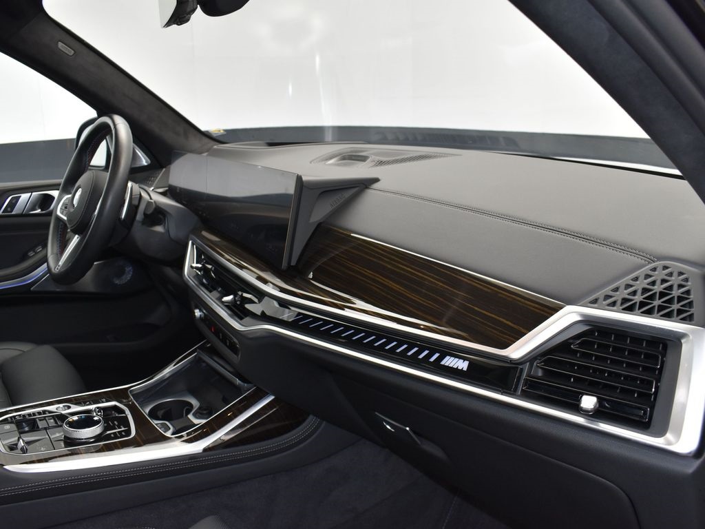 2024 Black Sapphire Metallic BMW X7 M60i AWD SUV