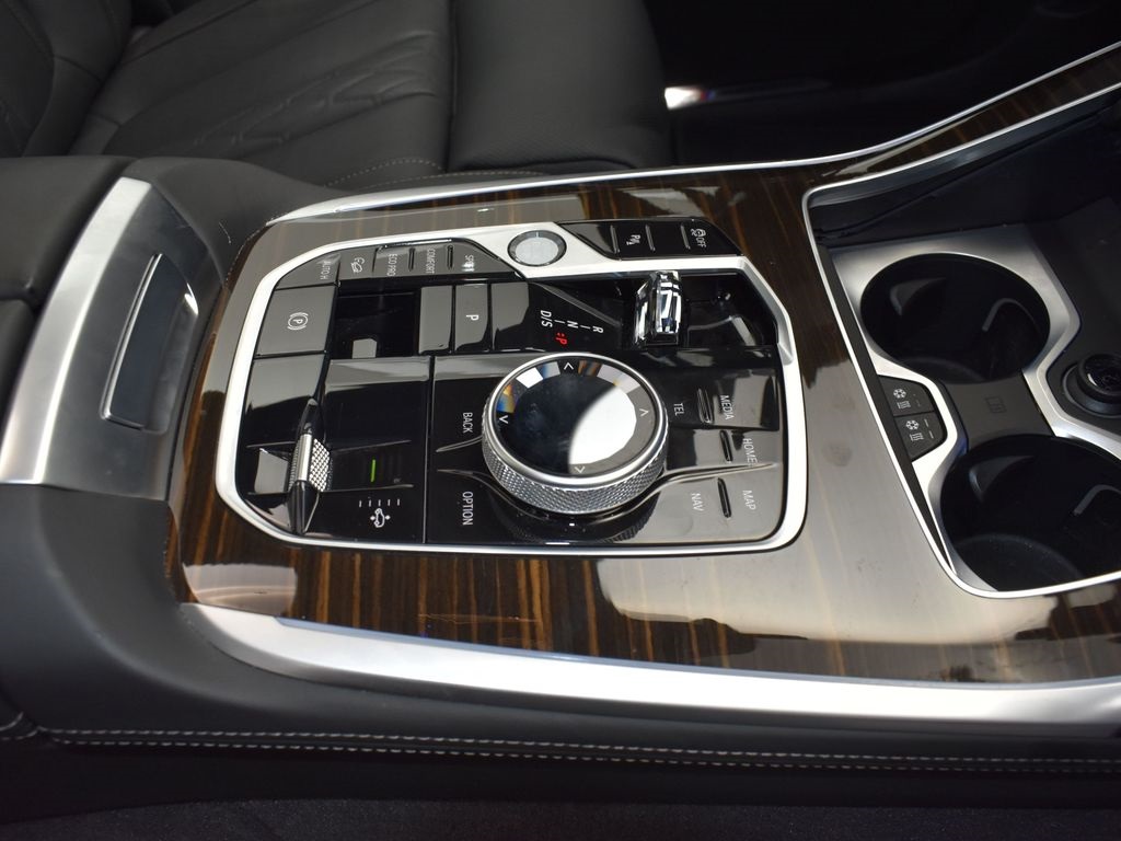 2024 Black Sapphire Metallic BMW X7 M60i AWD SUV