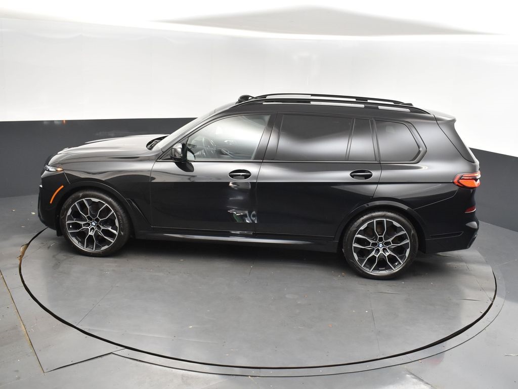 2024 Black Sapphire Metallic BMW X7 M60i AWD SUV