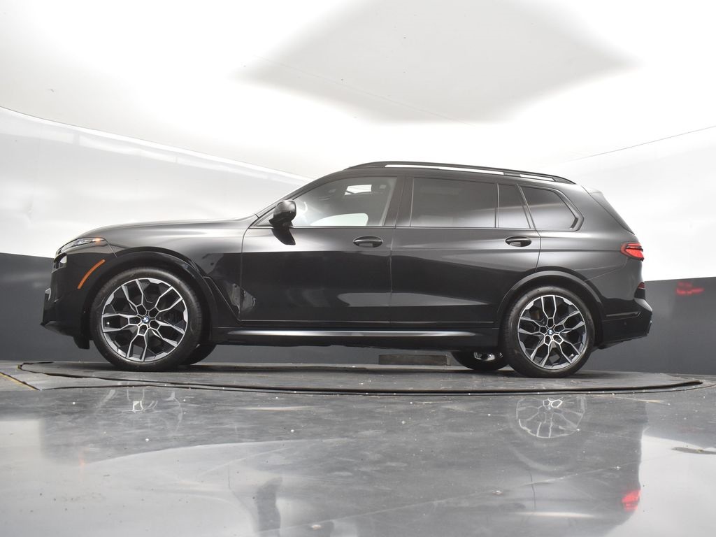 2024 Black Sapphire Metallic BMW X7 M60i AWD SUV
