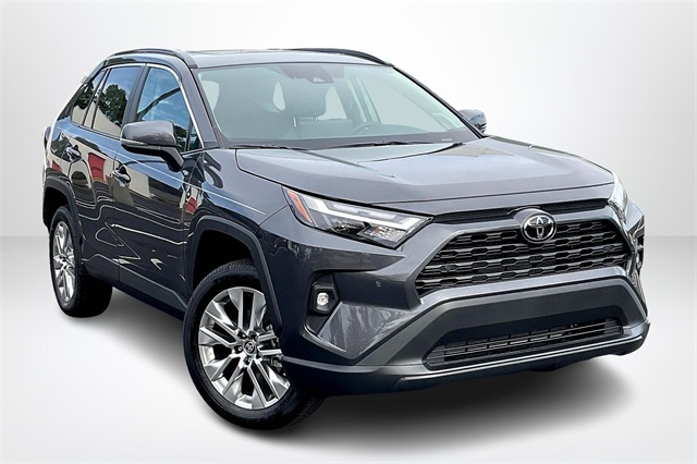 2025 Toyota RAV4 XLE Premium's photo