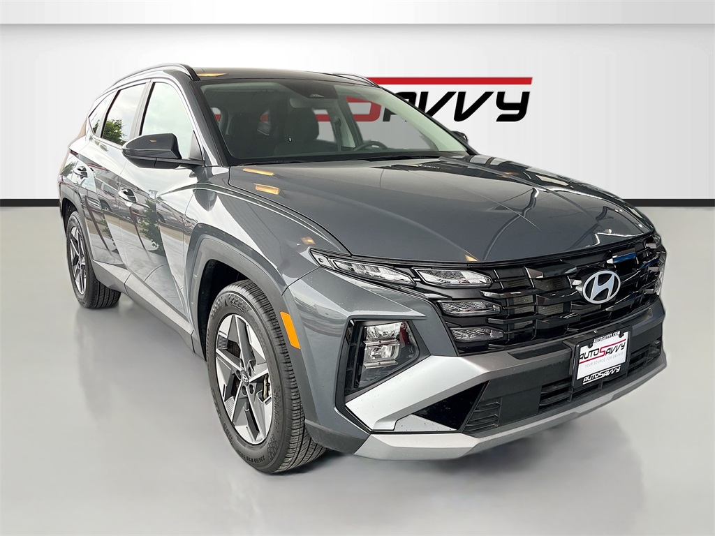 2022 Hyundai Elantra SE photo 2