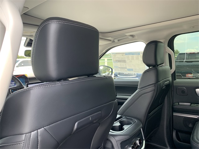 2025 Glacier Gray Metallic TriCoat Ford Expedition Max Platinum 4X4 SUV
