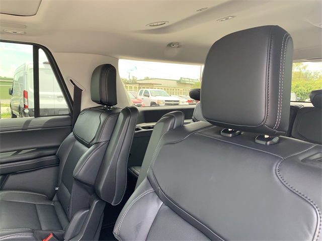 2025 Glacier Gray Metallic TriCoat Ford Expedition Max Platinum 4X4 SUV