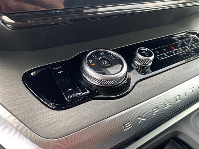 2025 Glacier Gray Metallic TriCoat Ford Expedition Max Platinum 4X4 SUV