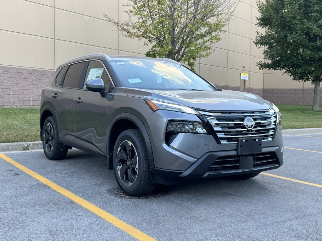 2026 Nissan Rogue SV photo 2