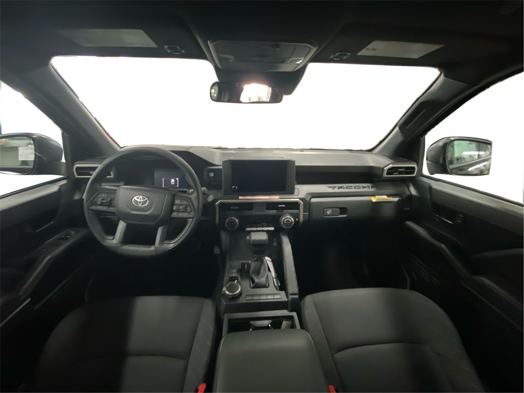2025 Toyota Tacoma SR Double Cab photo 13