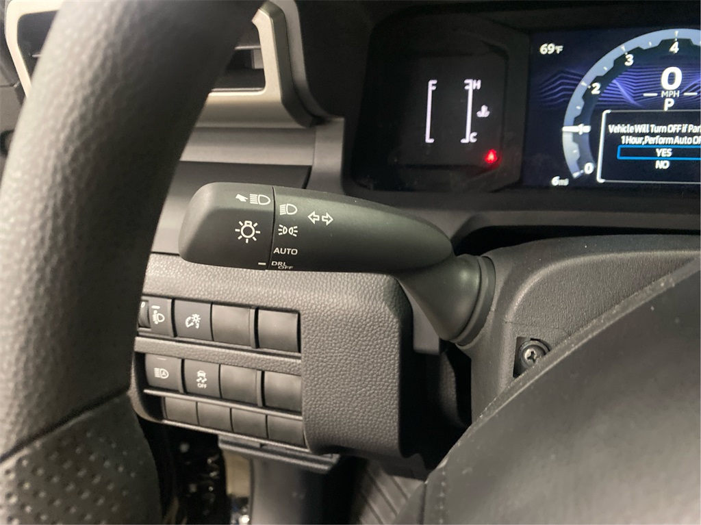 2025 Toyota Tacoma SR Double Cab photo 23