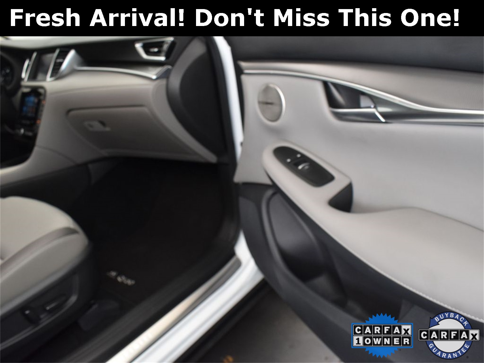 2023 White INFINITI QX50 LUXE FWD SUV