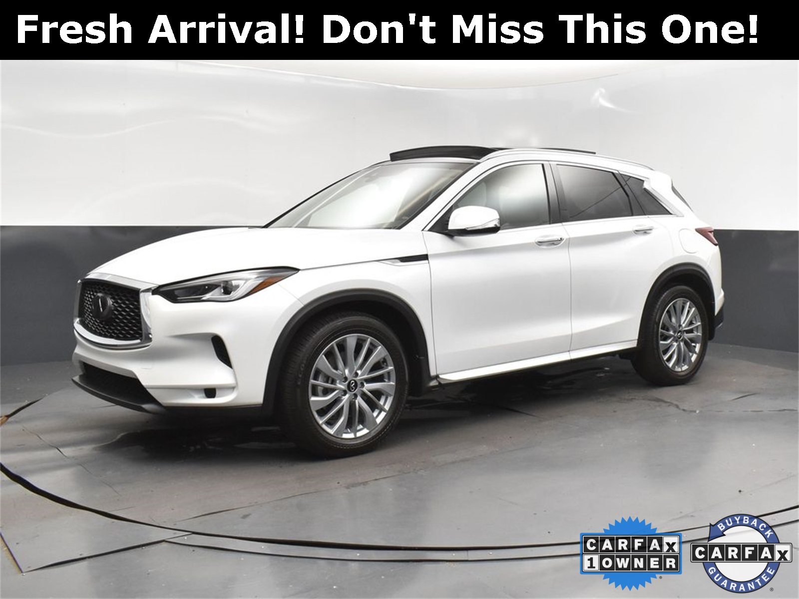 2023 White INFINITI QX50 LUXE FWD SUV