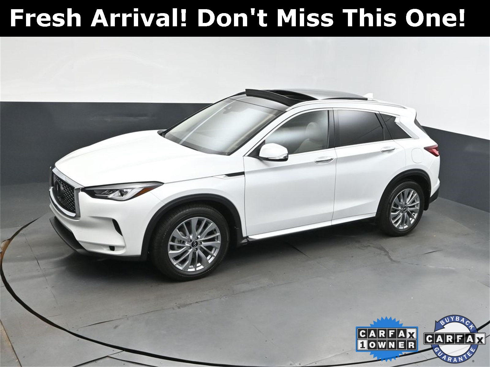 2023 White INFINITI QX50 LUXE FWD SUV