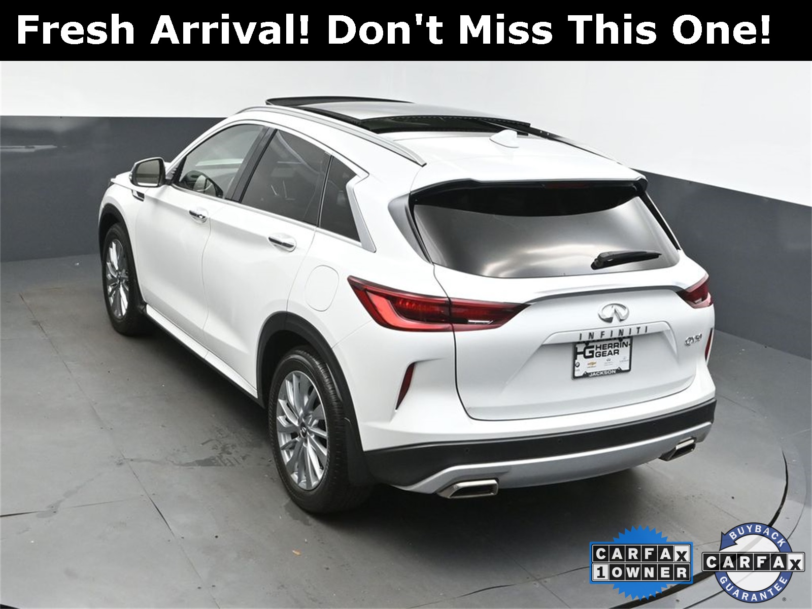 2023 White INFINITI QX50 LUXE FWD SUV