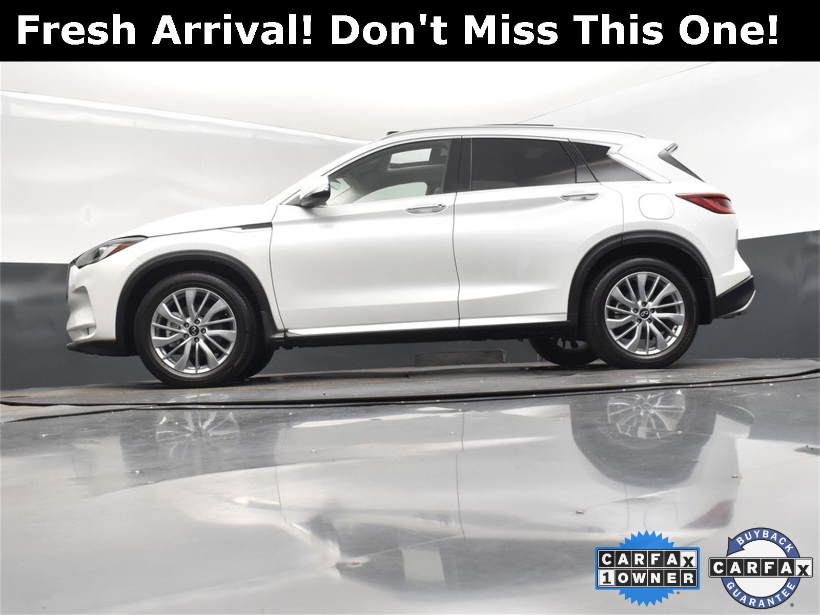2023 White INFINITI QX50 LUXE FWD SUV