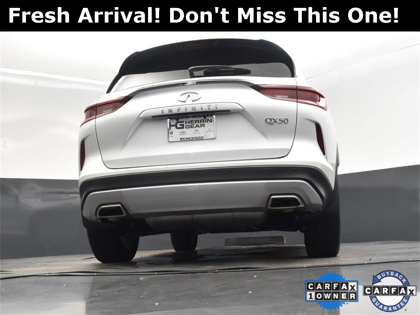2023 White INFINITI QX50 LUXE FWD SUV