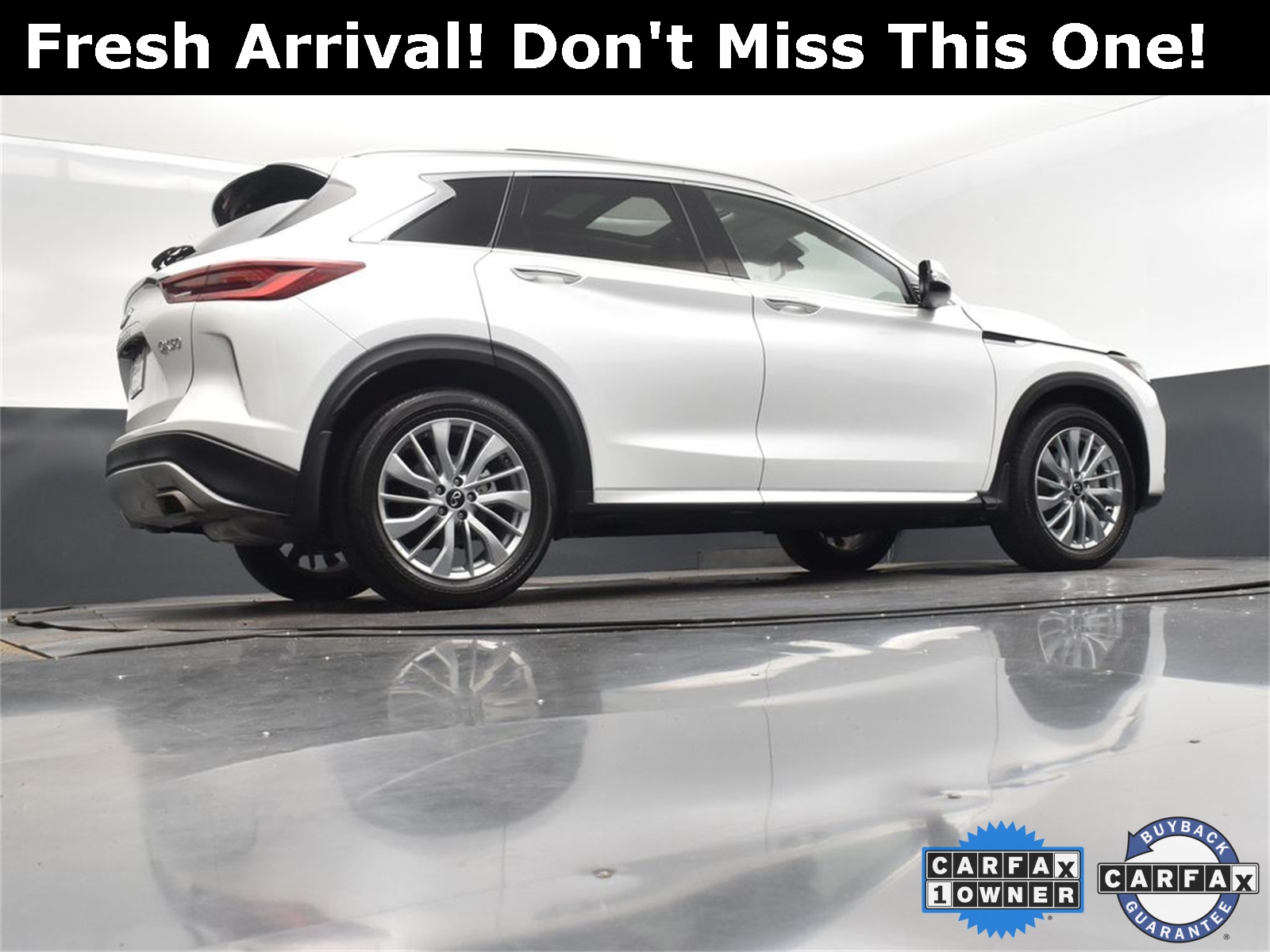 2023 White INFINITI QX50 LUXE FWD SUV
