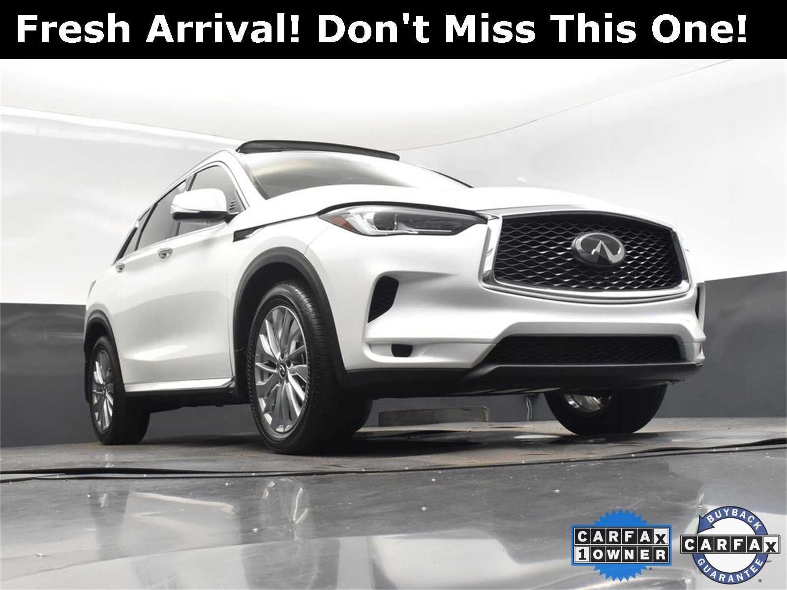 2023 White INFINITI QX50 LUXE FWD SUV