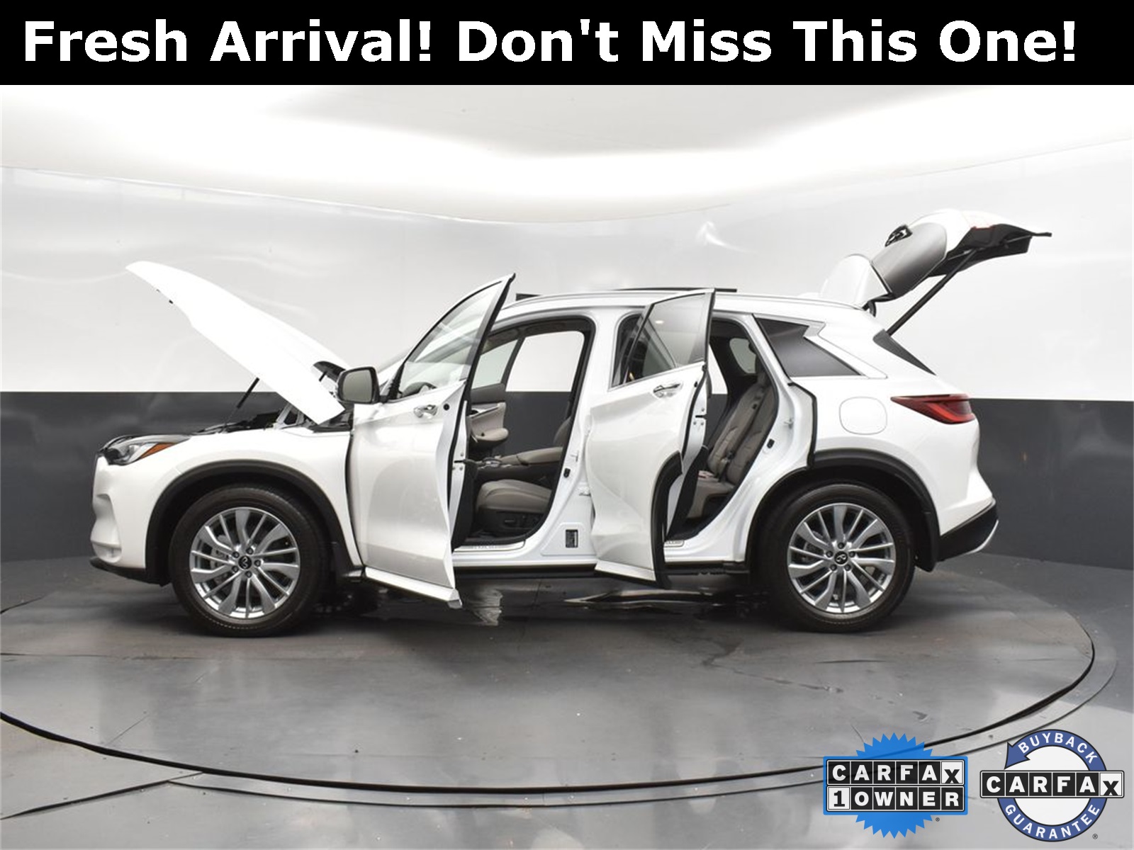 2023 White INFINITI QX50 LUXE FWD SUV