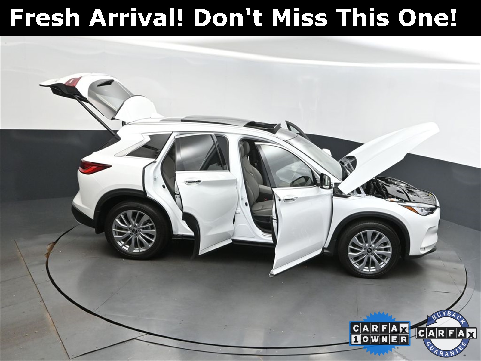 2023 White INFINITI QX50 LUXE FWD SUV