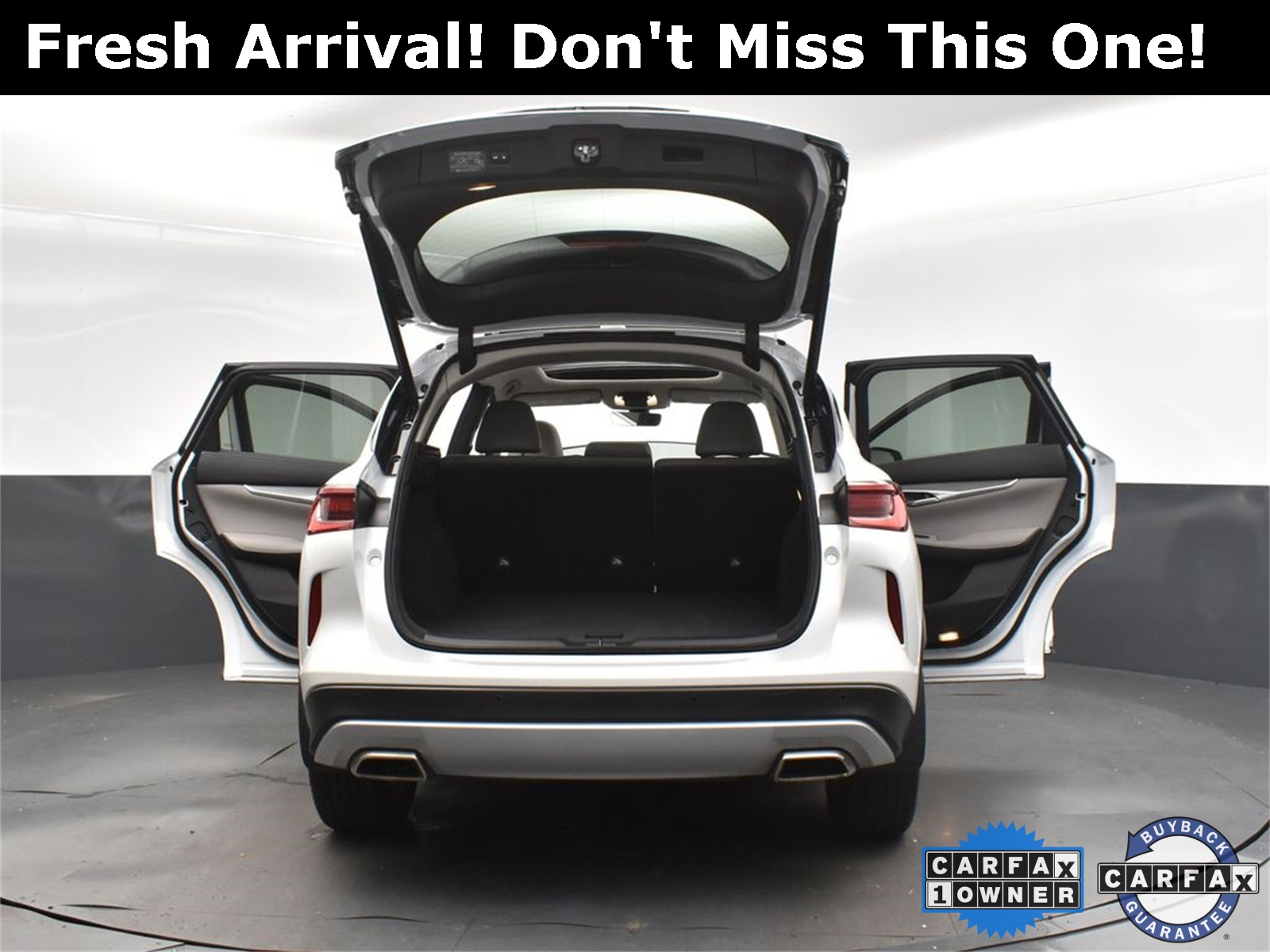 2023 White INFINITI QX50 LUXE FWD SUV