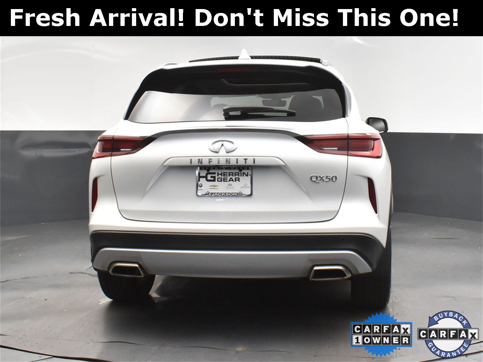 2023 White INFINITI QX50 LUXE FWD SUV