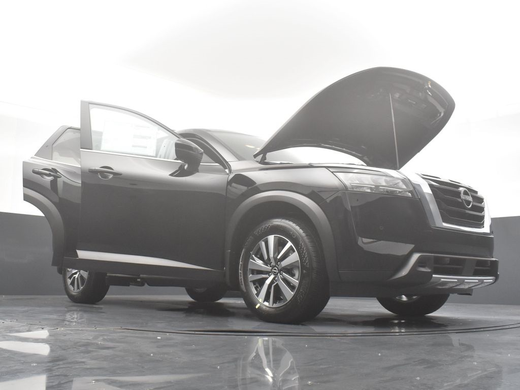 2025 Nissan Pathfinder SL photo 36
