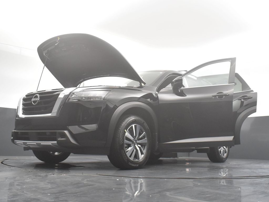 2025 Nissan Pathfinder SL photo 37