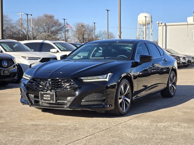 used 2025 Acura TLX car, priced at $38,900