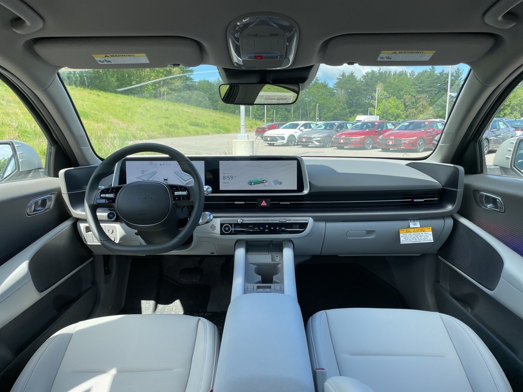 2025 Hyundai Ioniq 6 SEL photo 12