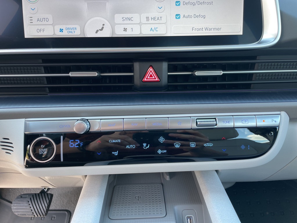 2025 Hyundai Ioniq 6 SEL photo 22