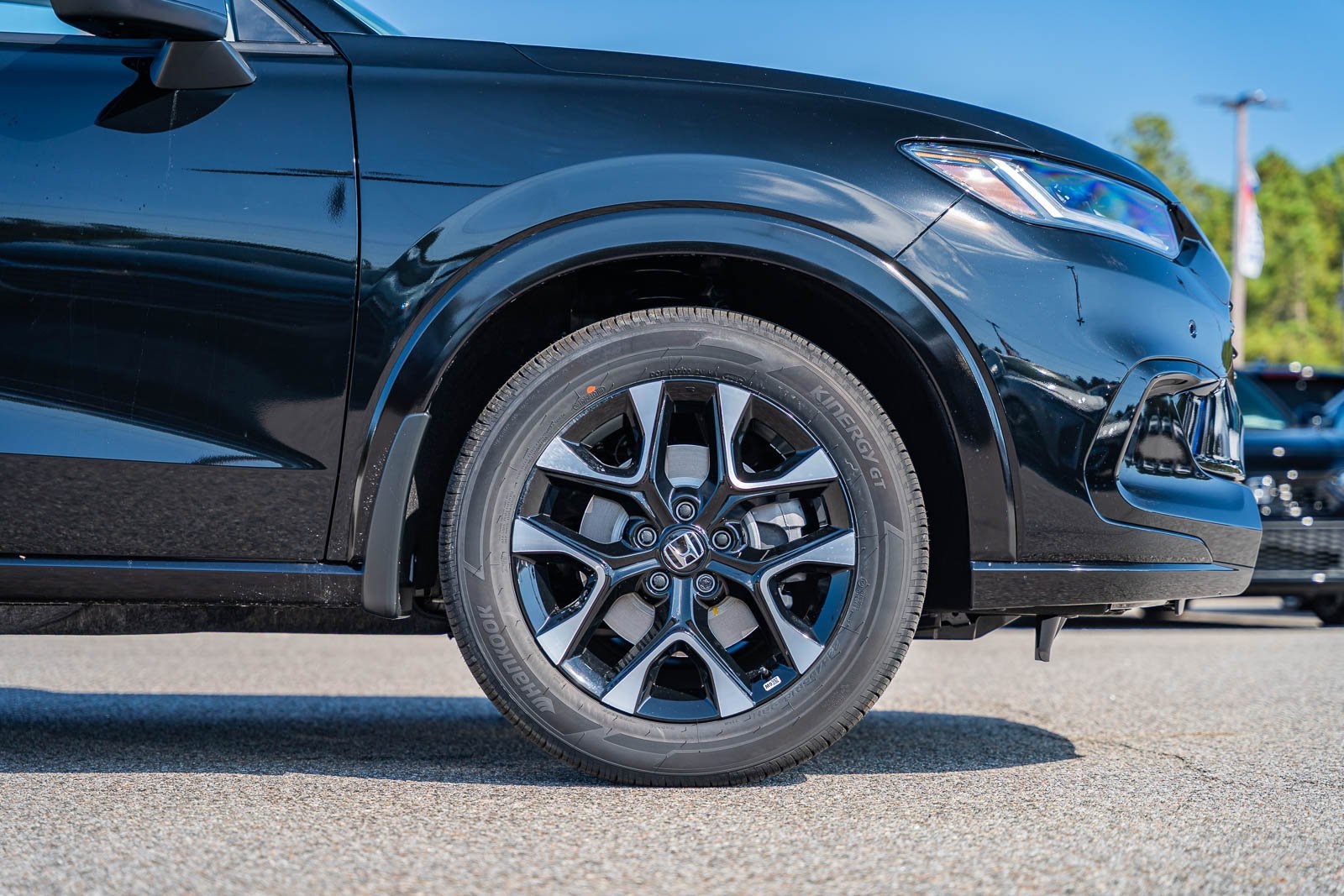 2026 Honda HR-V EX-L photo 4