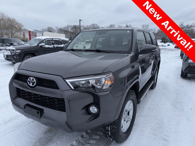 2016 Toyota 4Runner SR5 Premium's photo