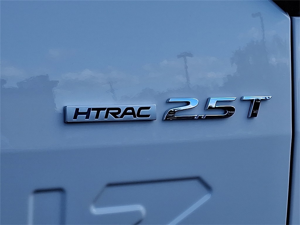 used 2025 Hyundai Santa Cruz car, priced at $37,250