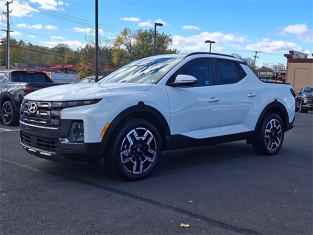 used 2025 Hyundai Santa Cruz car, priced at $37,250