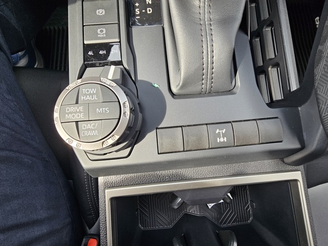 2025 Toyota Tacoma TRD Off-Road Double Cab photo 12