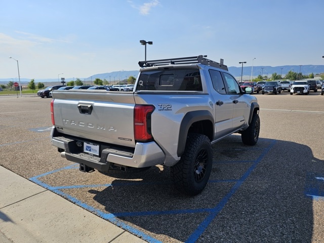 2025 Toyota Tacoma TRD Off-Road Double Cab photo 5