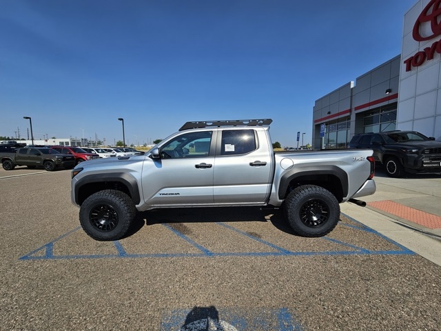 2025 Toyota Tacoma TRD Off-Road Double Cab photo 9