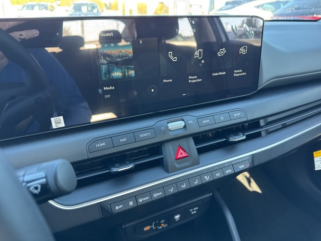 2025 Kia K4 LXS photo 11