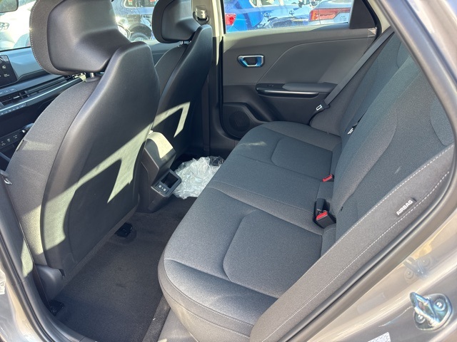 2025 Kia K4 LXS photo 7