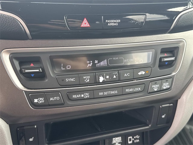 2020 Honda Pilot EX photo 21