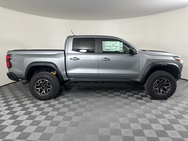 2026 Chevrolet Colorado ZR2 photo 2