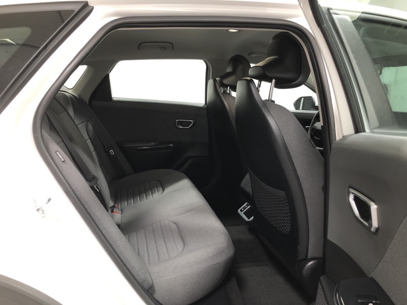 2025 Kia K4 EX photo 8